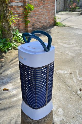 Đèn diệt côn trùng SEOUL SKY SSK-10W - Đèn bắt muỗi hiệu quả cho diện tích 50m2, bảo hành 12 tháng, tiết kiệm năng lượng 10W