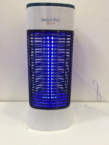 Đèn Diệt Ruồi Muỗi Gia Đình AOS KOREA SSK-10W - Hiệu Quả Trong Phạm Vi 50m2, Công Suất 10W, Bảo Hành 12 Tháng