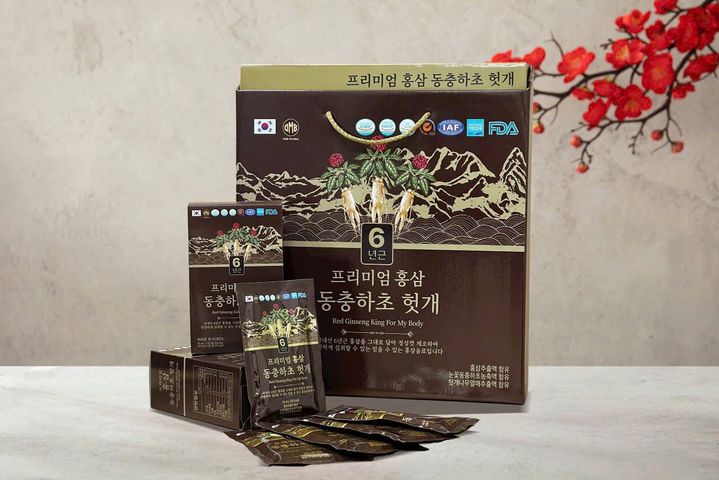 Nước Hồng Sâm Nonghyup Red Ginseng King 30 Gói x 70ml - Tăng Cường Sức Khỏe và Làm Đẹp Da, Giải Tỏa Căng Thẳng Từ Hàn Quốc