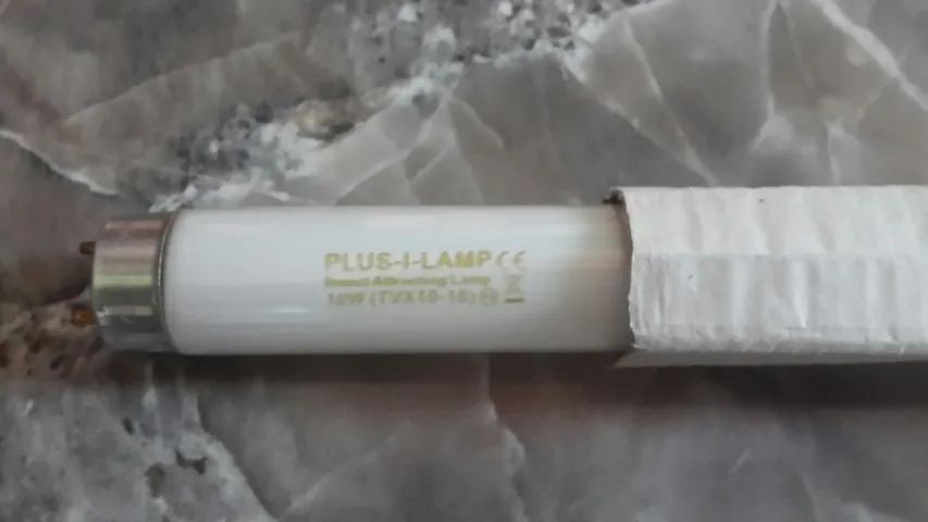 Bóng đèn thu hút côn trùng PLUSLAMP 10W