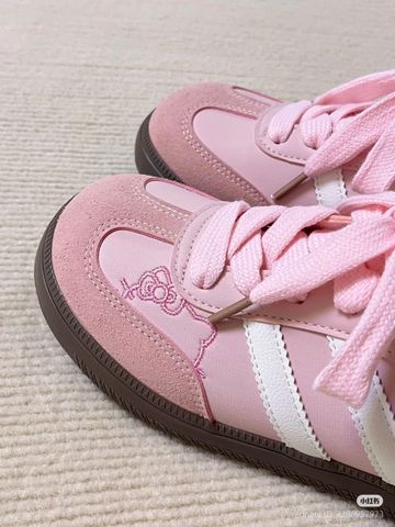 Giày Thể Thao Nữ Hello Kitty - Sneaker Thời Trang Năng Động Xu Hướng 2025, Đế Cao Su Bền Bỉ, Thoải Mái Cho Mọi Dịp