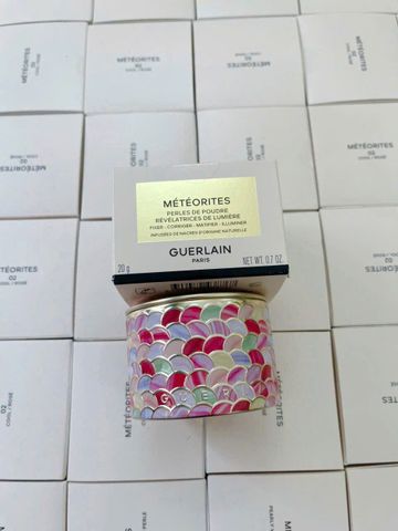 Phấn phủ bột Guerlain Meteorite Light Reavling Pearls of Powder