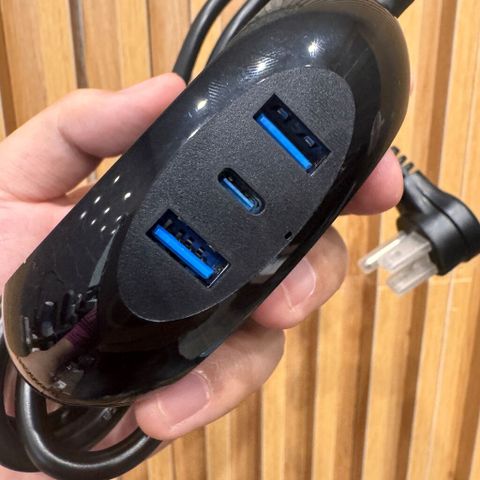 Ổ Cắm Điện Đa Năng Meauvan US06 - 2 Ổ 220V, 2 USB-A & 1 USB-C, Giải Pháp Tiện Ích Cho Cắm Trại & Dã Ngoại