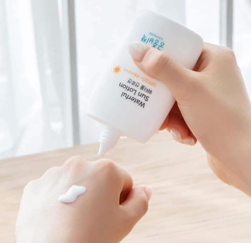 Kem Chống Nắng Dạng Sữa GOONGBE SPF 50+ Cho Bé và Mẹ Bầu - An Toàn, Chống UVA/UVB, Dưỡng Da Mềm Mại 80g