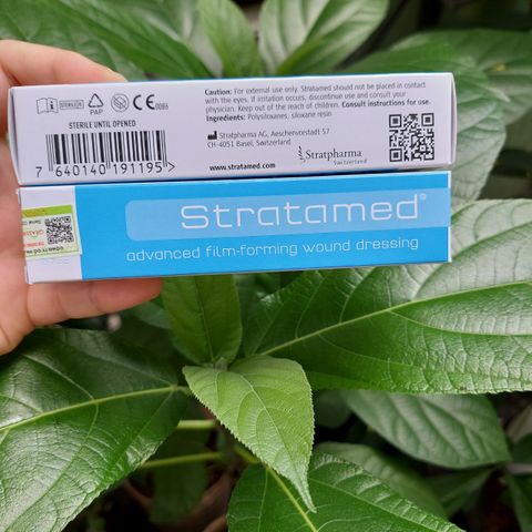 Gel Stratamed Thụy Sỹ 10g - Ngăn Ngừa Hình Thành Sẹo, Phục Hồi Vết Thương Hở, Hỗ Trợ Chăm Sóc Da Sau Phẫu Thuật