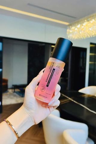 Tinh Chất Dưỡng Trắng Da Chống Lão Hoá  Ultra Light Radiance Oil Essence Chai 100ml