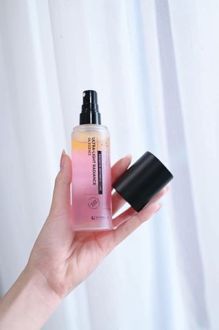 Tinh Chất Dưỡng Trắng Da Chống Lão Hoá  Ultra Light Radiance Oil Essence Chai 100ml