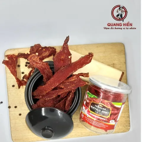 Khô Trâu Vị Ớt Hiểm Buffalo Jerky 100g - Thịt Trâu Cay Ngọt Quang Hiển, Đồ Ăn Vặt Ngon, Dinh Dưỡng, Thưởng Thức Ngay!