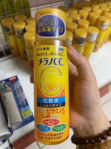 Nước Hoa Hồng Mentholatum Melano CC Rohto - Dưỡng Trắng Da, Chống Nám, Chiết Xuất Tự Nhiên, Vitamin C, Dưỡng Ẩm, 150ml