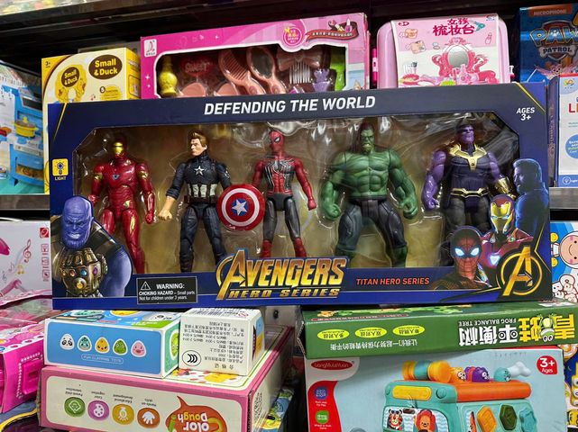 Đồ Chơi 5 Siêu Nhân Avengers Có Đèn Sáng - Bộ Đồ Chơi Trẻ Em Hứng Khởi, Phát Triển Sáng Tạo, Chất Liệu An Toàn, Độc Đáo