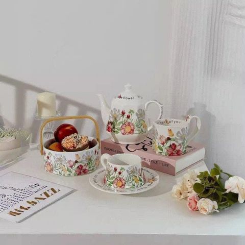 Bộ Sứ Vintage Cao Cấp Hoa Mùa Xuân - Tách Trà, Đĩa Lót, Cốc, Ấm, Giỏ Sứ Sang Trọng, An Toàn Cho Sức Khỏe