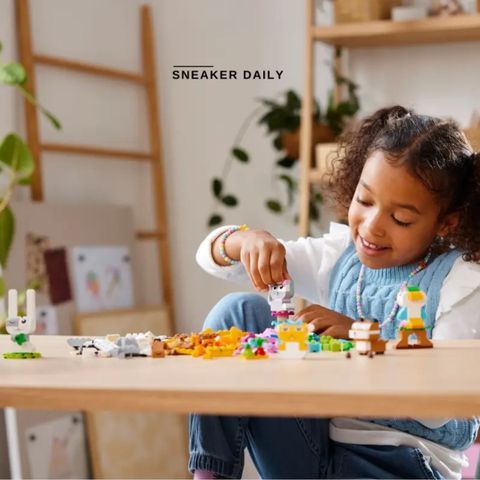 Đồ Chơi Xếp Hình Chính Hãng Lego Classic Creative Pets 11034 - 450 Chi Tiết