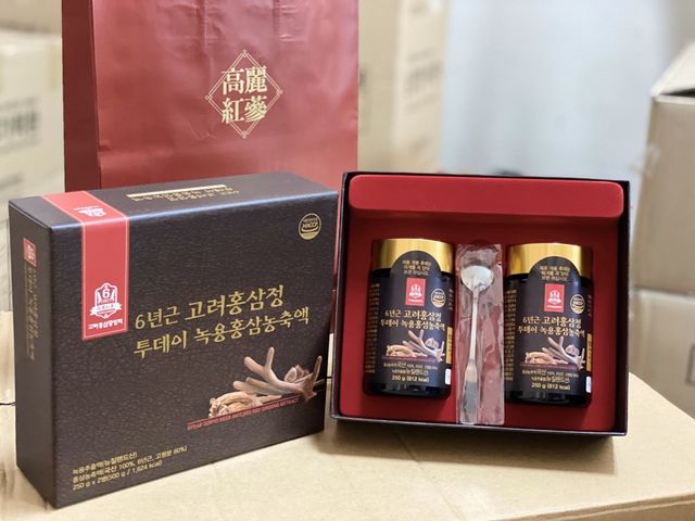 Cao Hồng Sâm Nhung Hươu Goryo Hàn Quốc - Hộp 2 Lọ x 250g - Chiết Xuất Từ Nhung Hươu và Nhân Sâm Tự Nhiên, Tăng Cường Sức Khỏe