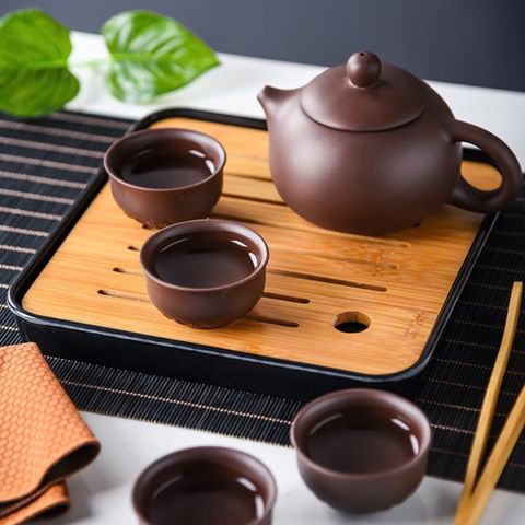Bộ Ấm Chén Du Lịch Tử Sa 12 Món - Chén, Ấm và Túi Xách Tiện Dụng Cho Thưởng Trà Trong Chuyến Đi Hành Trình