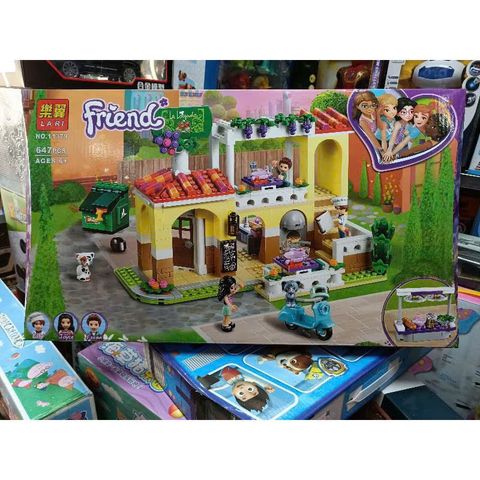 Bộ Đồ Chơi Lắp Ráp LARI FRIEND 11379 - Mô Hình Nhà Hàng Phong Cách Italy - Đồ Chơi Giáo Dục cho Trẻ Em Từ 6 Tuổi