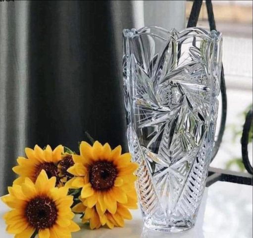 Lọ Hoa Pha Lê Bohemia 20cm - Bình Hoa Sang Trọng Dùng Trang Trí, Quà Tặng Đặc Biệt Cho Không Gian Sống Thêm Đẹp Mắt