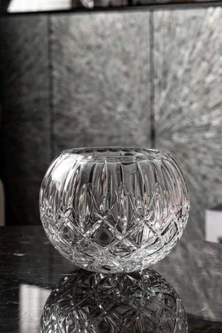 Lọ Hoa Cầu Tròn Pha Lê Bohemia Sheffield 20.5cm - Thiết Kế Tinh Tế, Chất Lượng Cao, Phù Hợp Nhiều Kiểu Cắm Hoa