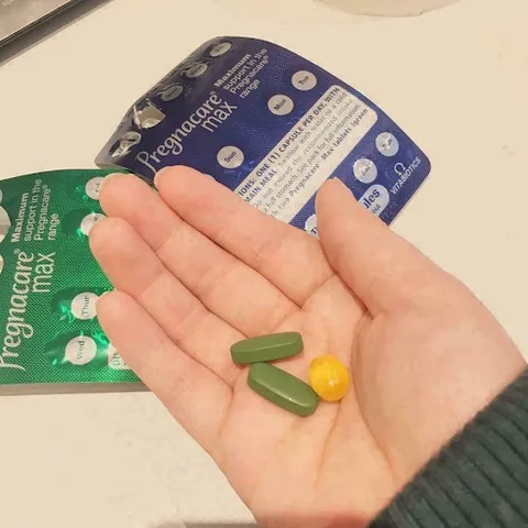 Vitamin tổng hợp cho bà bầu Pregnacare Max - Anh- 84 viên