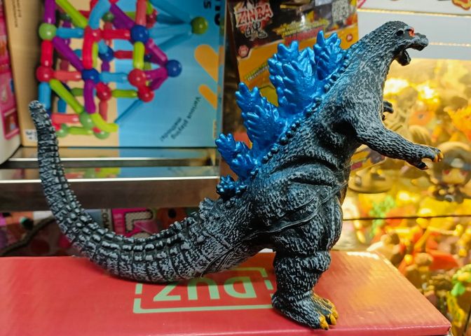 Đồ chơi mô hình con quái vật khổng lồ Godzilla cao 15cm chất liệu nhựa mềm, giao màu ngẫu nhiên
