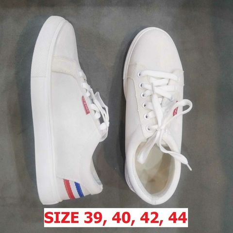 Giày VẢI Thể Thao Nam G1 A03 - Sneakers Trắng Thời Trang Dễ Phối Đồ, Số Lượng Ít, Giá Rẻ, Có Lỗi Nhỏ Do Tồn Kho