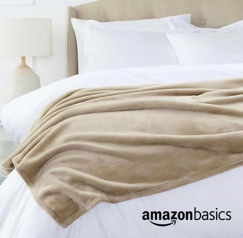 Chăn Nhung Mềm Mại Amazon Basics 152x127cm - Chăn Thanh Lịch Dành Cho Du Lịch, Sofa, Thích Hợp Cho Trẻ Em và Người Lớn