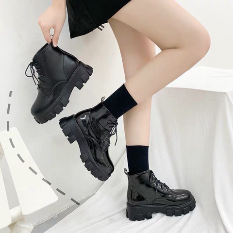 Giày Bốt Nữ Hàn Quốc Cổ Lửng Ulzzang - Phong Cách Cao Cấp Hot Trend, Đế 5cm Thời Trang, Phù Hợp Mọi Diện Mạo