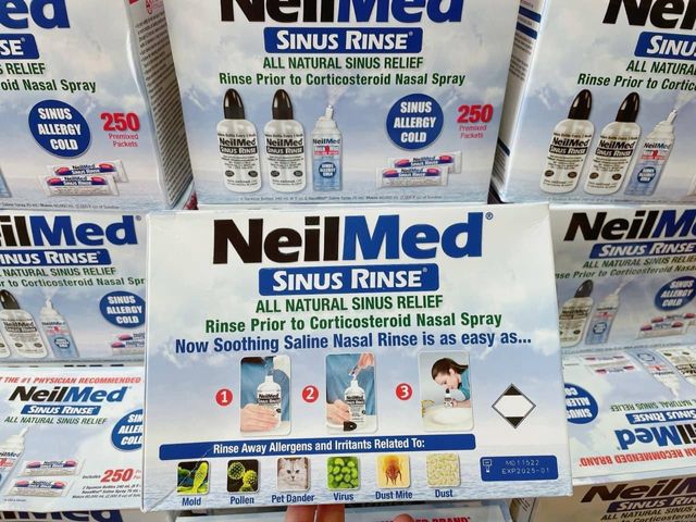 Combo Bộ Nước Muối Rửa Mũi NeilMed Sinus Rinse - Vệ Sinh Tai Mũi Họng, Giảm Ngạt Mũi, 2 Bình + 1 Xịt + 250 Gói Muối Rửa