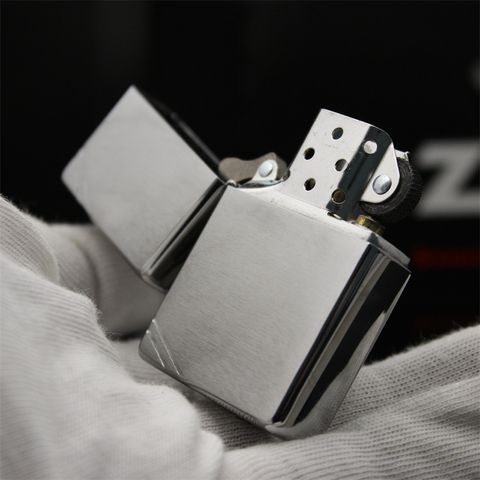 Bật Lửa Zippo 230 - Chất liệu Chrome Brushed Vintage 1937, Thiết Kế Cổ Điển, Hộp Quà Tặng, Bảo Hành Trọn Đời