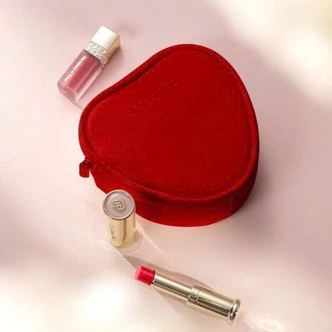 Set Son Dưỡng Whoo Glow Lip Balm 3 Món - Son Dưỡng Và Son Kem Đỏ, Túi Đựng Trái Tim - Quà Tặng Xinh Xắn Cho Phái Đẹp