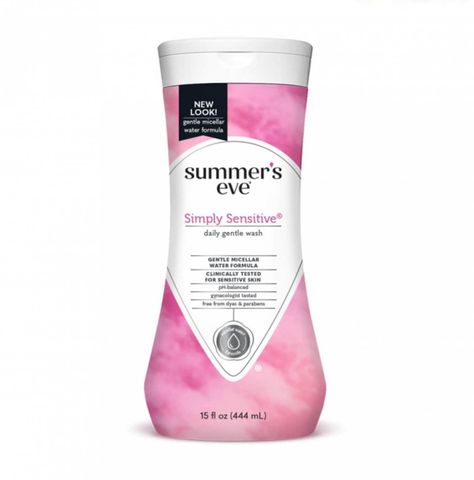 Dung dịch vệ sinh phụ nữ Summer's Eve Simply Sensitive 444ml - An toàn, nhẹ nhàng, giúp cân bằng pH, không chứa hương liệu độc hại.