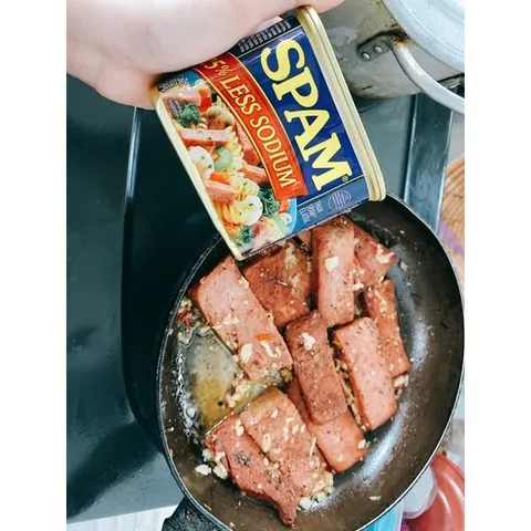 Thịt Hộp Spam Less Salt 340G