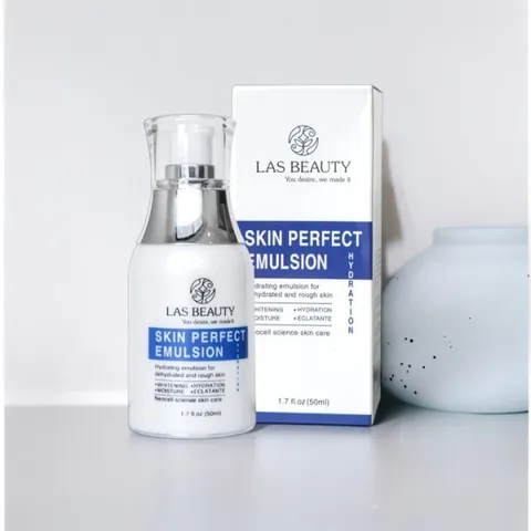 Sữa Dưỡng Truyền Trắng Rong Nho Las Beauty Nhật Bản - Dưỡng Ẩm, Làm Sáng Và Mịn Da - 50ml