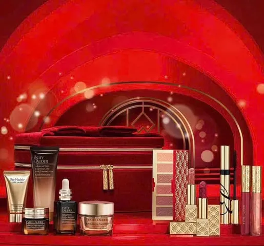 Bộ Quà Tặng Estee Lauder Blockbuster 11 Món - Set Trang Điểm Sang Trọng 2024 Trong Vali Tiện Lợi, Quà Tặng Ý Nghĩa Cho Mọi Dịp
