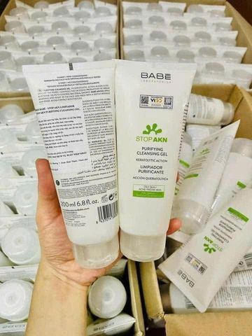 Sữa rửa mặt gel BABE 200ml - Chăm sóc da dầu mụn hiệu quả từ Tây Ban Nha, làm sạch sâu, kiểm soát dầu và ngăn ngừa mụn.