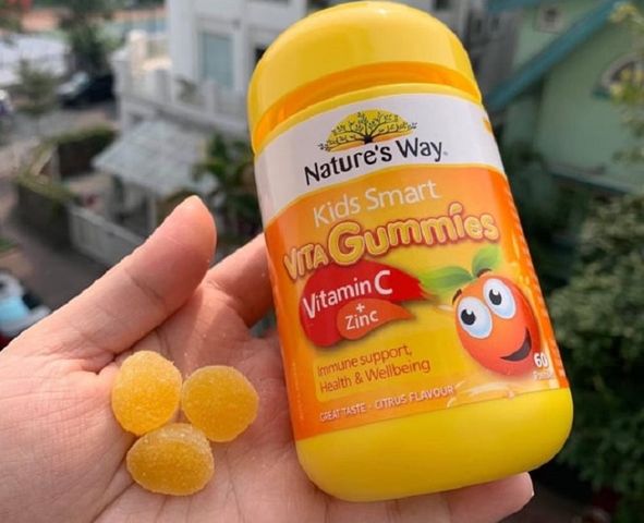 (Có tem) Kẹo dẻo bổ sung Vitamin C và Kẽm Nature's Way Úc Hỗ Trợ Tăng Đề Kháng  60 viên