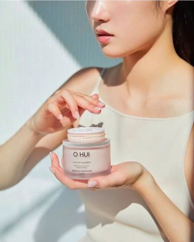 Kem Dưỡng OHUI Hồng – 30ml (Tách Set ko vỏ hộp)