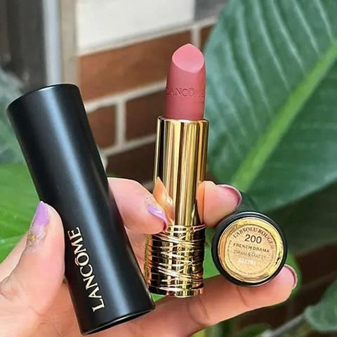 Son Lancôme 200 L’Absolu Rouge Drama Matte - Son Môi Đỏ Quyến Rũ Cao Cấp, Độ Bền Màu Cao, Chất Son Mềm Mại, Trang Điểm Đỉnh Cao