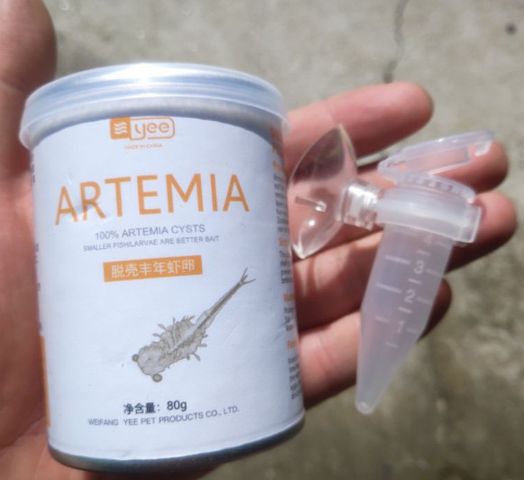 Artemia Sấy Khô 80g - Thức Ăn Dinh Dưỡng Cho Cá Cảnh Guppy, Betta - Hộp Tiện Lợi Kèm Ống Cho Ăn Nhỏ Giọt
