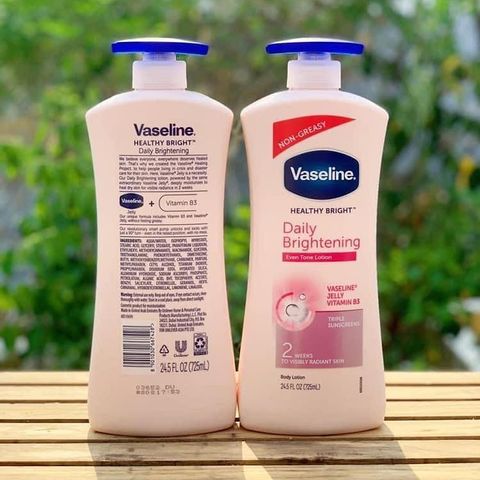 Sữa dưỡng thể Vaseline Daily Brightening USA 725ml