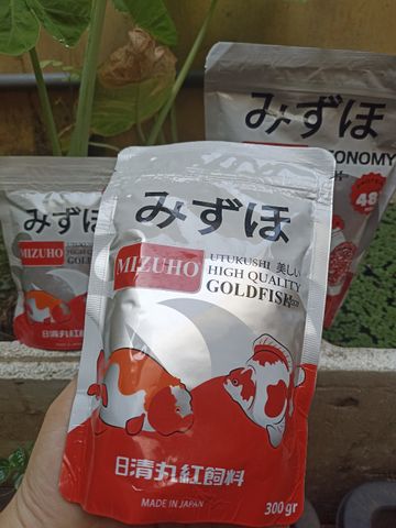 Cám Mizuho Thức Ăn Cá Vàng Cao Cấp 180g - 300g - 500g, Giúp Cá Tăng Trưởng và Lên Màu Tự Nhiên, Không Gây Đục Nước