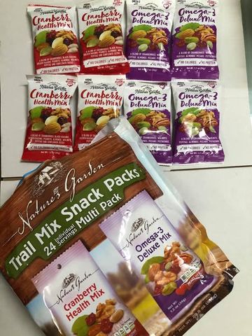 Hạt hỗn hợp Nature Garden Trail Mix 816g( date 10/25)