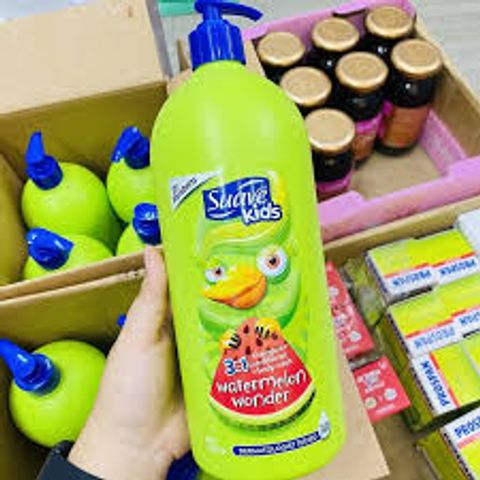 Sữa Tắm Gội Xả Suave Kids 3 In 1 1.8 Lít - Hương Dưa Hấu & Táo, An Toàn, Dịu Nhẹ Cho Bé - Sản Phẩm Tiện Dụng Chăm Sóc Da và Tóc