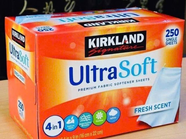 Giấy Thơm Quần Áo KIRKLAND SIGNATURE ULTRA SOFT - Hộp 250 Tờ, Hương Thơm Nhẹ, Tiện Dụng Cho Gia Đình
