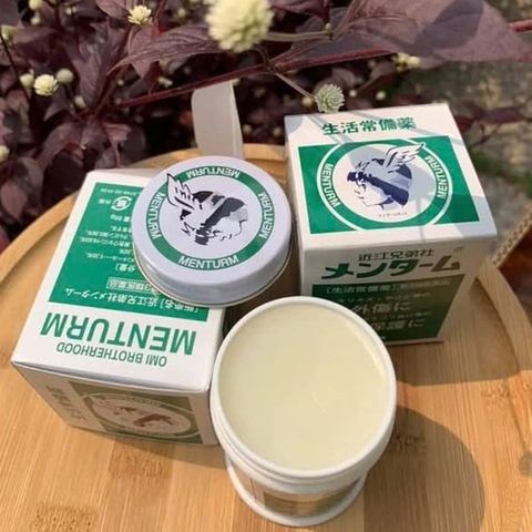 Dầu xoa bóp giảm nhức mỏi Mentholatum Omi Nhật Bản 75g