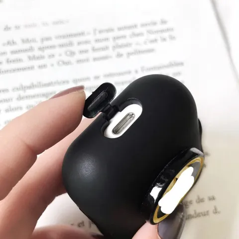 Vỏ Bọc Silicon Người Dơi Cho AirPods 1 & 2 - Combo 3 Chi Tiết Chất Đẹp, Phụ Kiện Tai Nghe Thời Trang