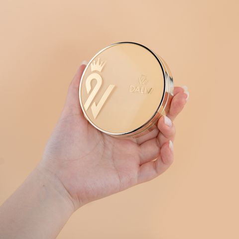Phấn phủ siêu mịn Daliv 20g - Kiểm soát dầu nhờn, lớp nền tự nhiên, phù hợp mọi loại da, trang điểm hoàn hảo cho làn da sáng mịn.