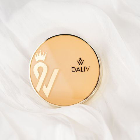 Phấn phủ siêu mịn Daliv 20g - Kiểm soát dầu nhờn, lớp nền tự nhiên, phù hợp mọi loại da, trang điểm hoàn hảo cho làn da sáng mịn.