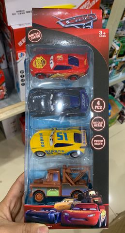 Bộ 4 Xe Ô Tô Sắt McQueen Chạy Bằng Đà - Đồ Chơi Trẻ Em Hứng Thú, Lấy Cảm Hứng Từ Phim Cars, Quà Tặng Sinh Nhật Tuyệt Vời!