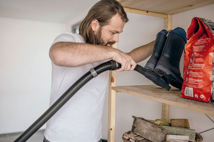Máy Hút Bụi Khô và Ướt KARCHER WD 3 S Premium - Thực Phẩm Làm Sạch Mạnh Mẽ, Thiết Kế Nhỏ Gọn 17L, Tiện Ích Chức Năng Thổi Bụi