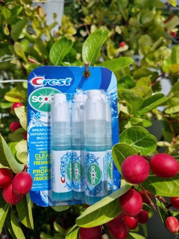 Nước xịt thơm miệng Crest Scope 7ml (Lốc 4 chai) - Khử mùi hôi hiệu quả, giữ hơi thở thơm mát, tiện lợi mang theo khi đi du lịch.